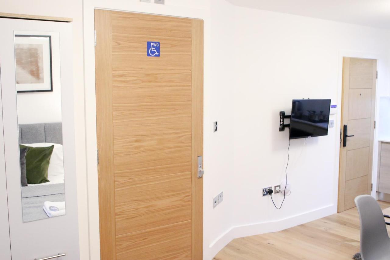 Lovely Studio Apartment With Access For Wheel-Chairs In Sydenham London Luaran gambar
