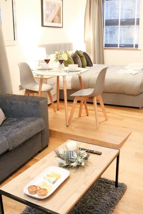 Lovely Studio Apartment With Access For Wheel-Chairs In Sydenham London Luaran gambar