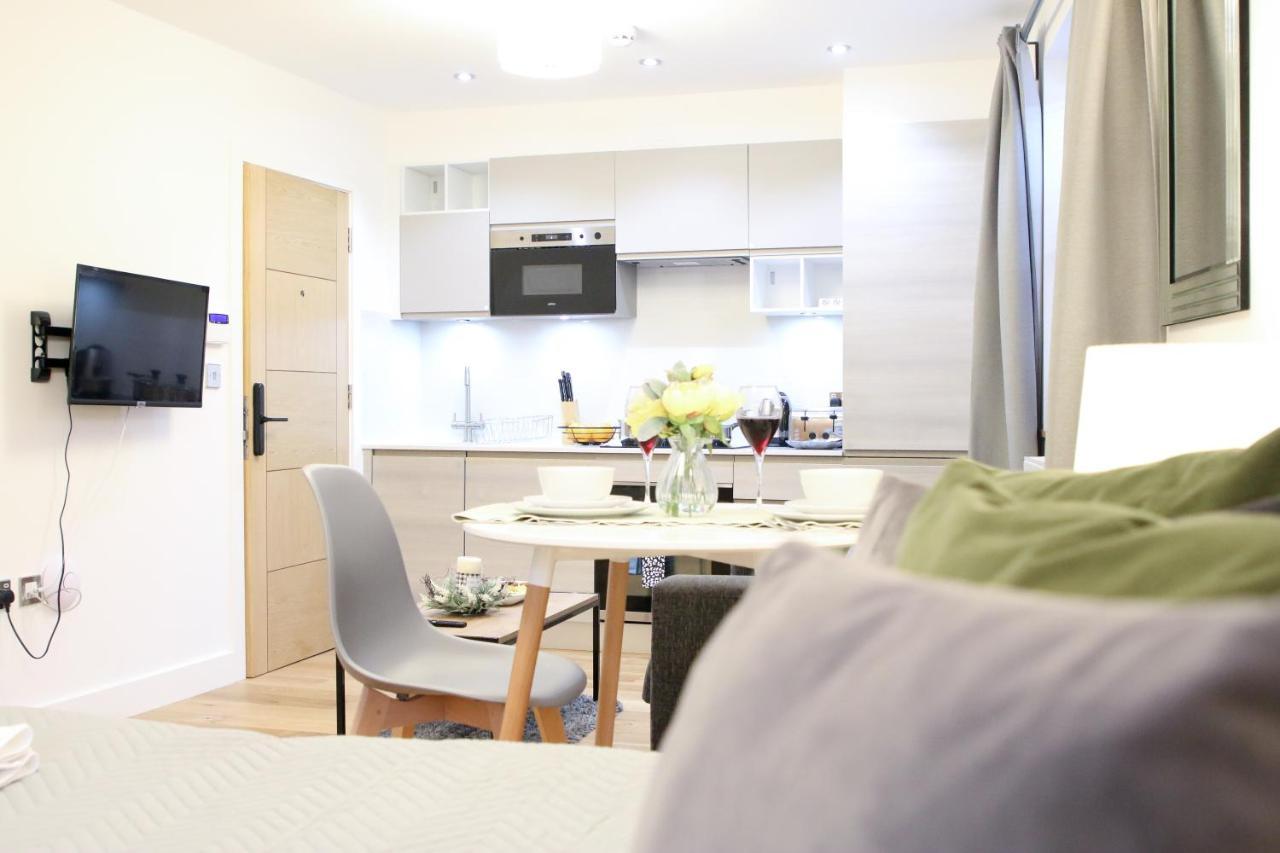 Lovely Studio Apartment With Access For Wheel-Chairs In Sydenham London Luaran gambar